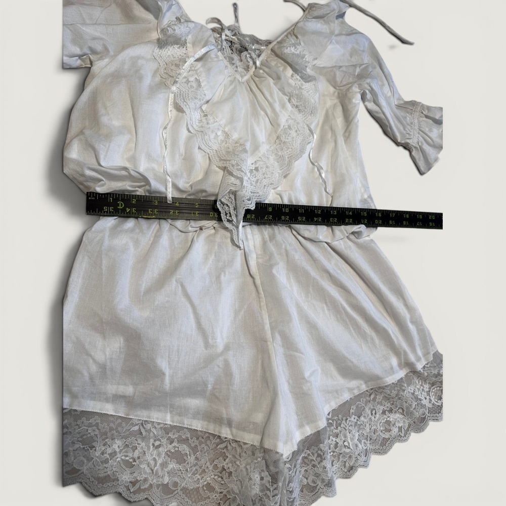 Walter Baker Anthropologie Romper White Lace Flounce Sample Small NWT Modern Y2K - Picture 4 of 4